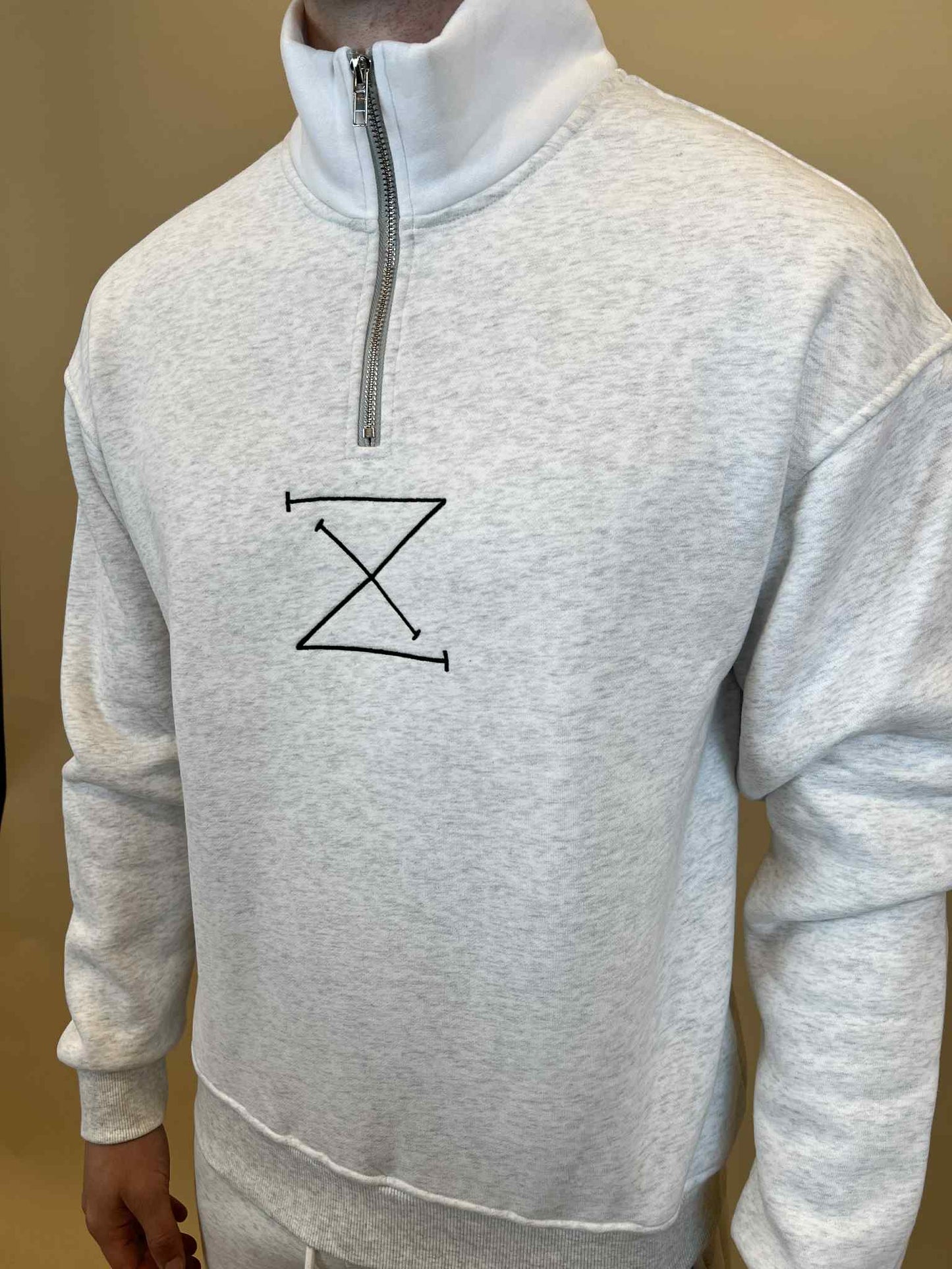 Zipper sweater